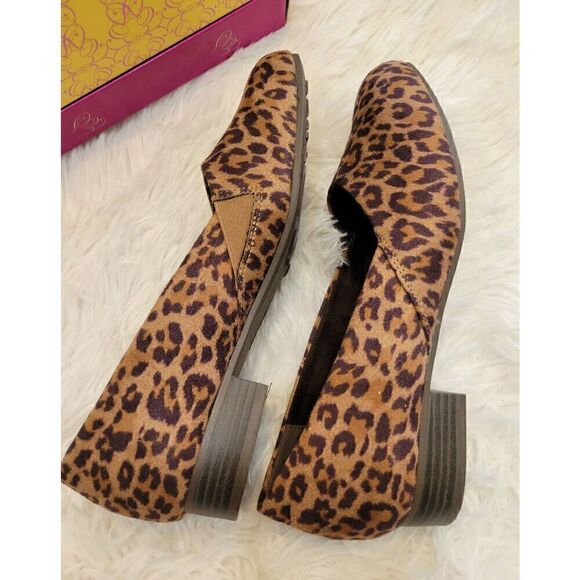 Easy Street Sz 8.5 Super Suede Leopard Peace Comfort Pumps 1 Inch Heel New in Bo - Picture 6 of 10